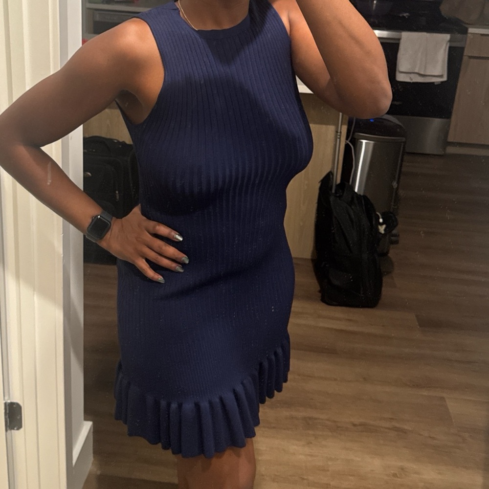 Elegant Navy Blue Sleeveless Dress